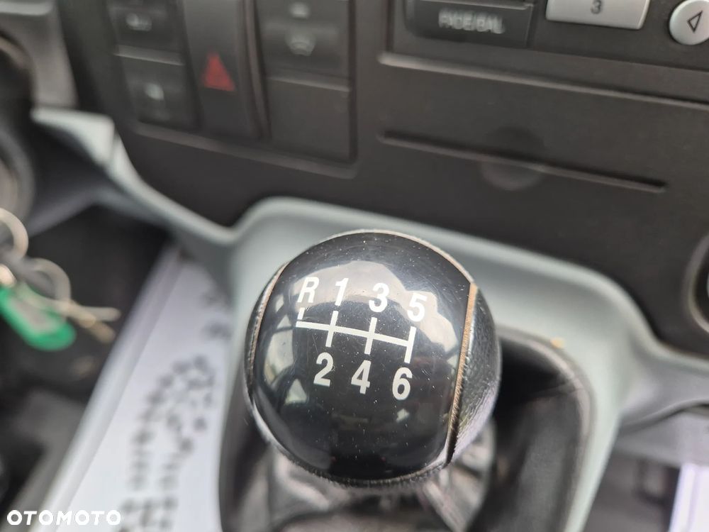 Ford Transit - 22