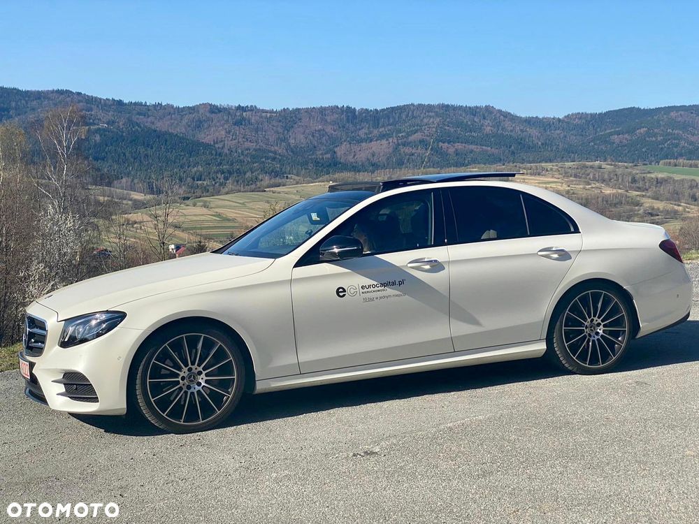 Mercedes-Benz Klasa E 220 d 4-Matic 9G-TRONIC - 34