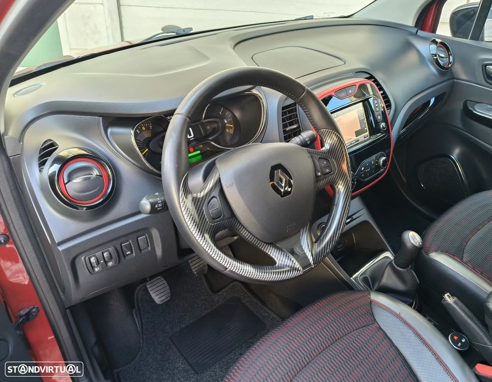 Renault Captur 0.9 TCE Helly Hansen - 10