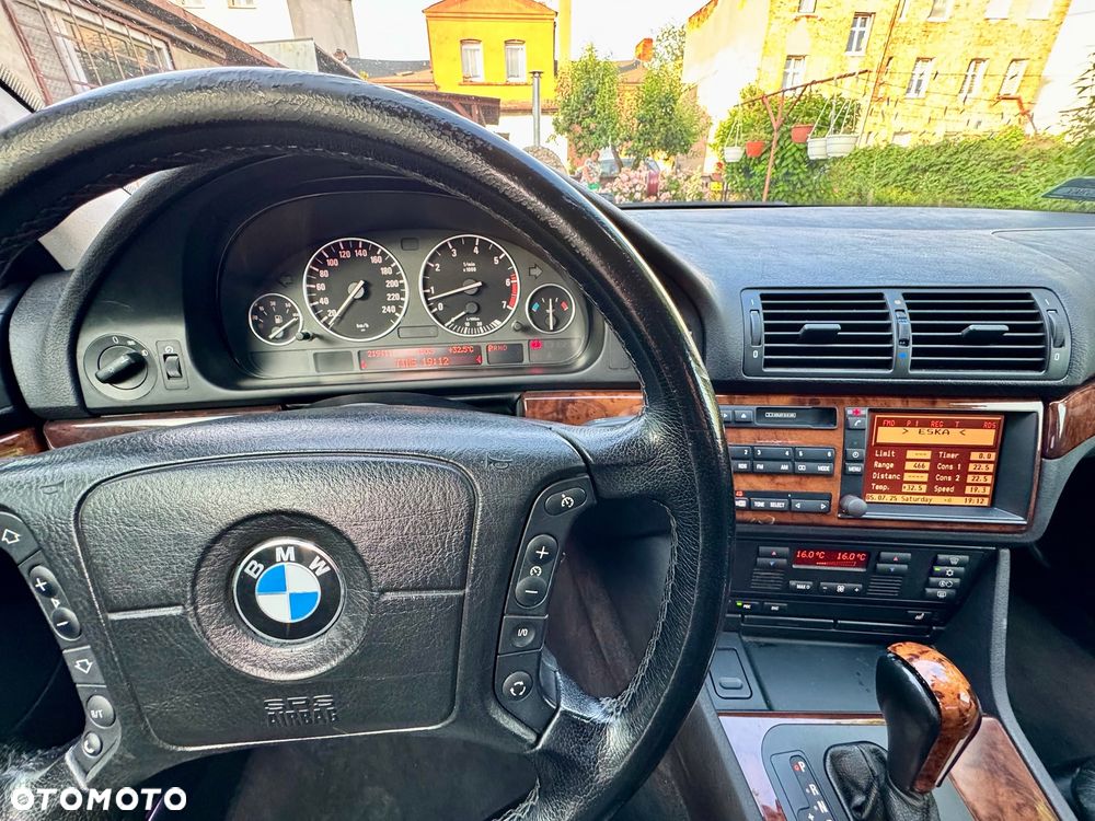 BMW Seria 5 - 9