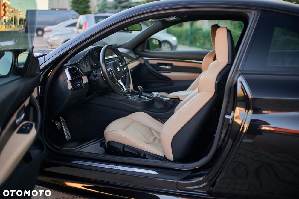 BMW M4 - 5