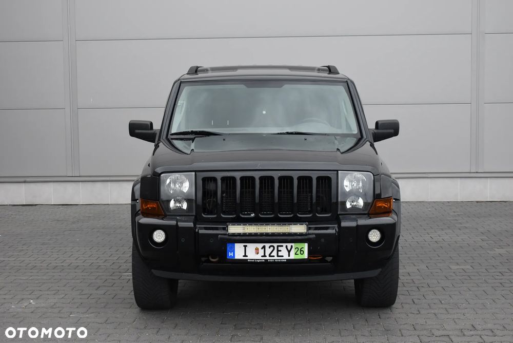 Jeep Commander - 19
