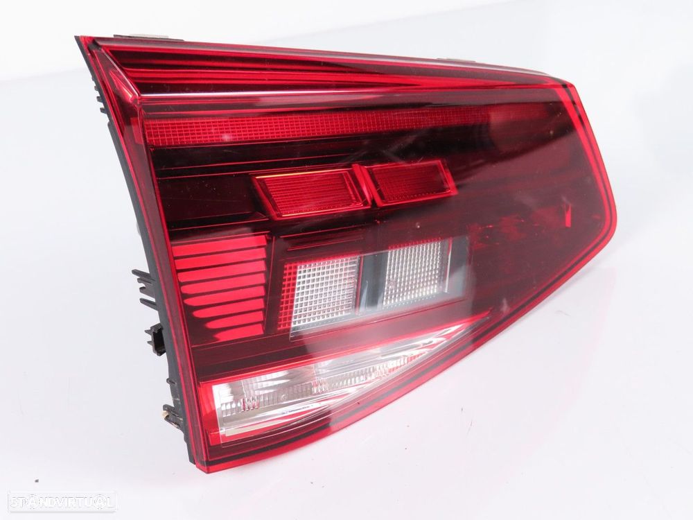 Farolim da mala LED Esquerdo Usado / Original VW PASSAT Variant (3G5/CB5) 3G9945... - 2