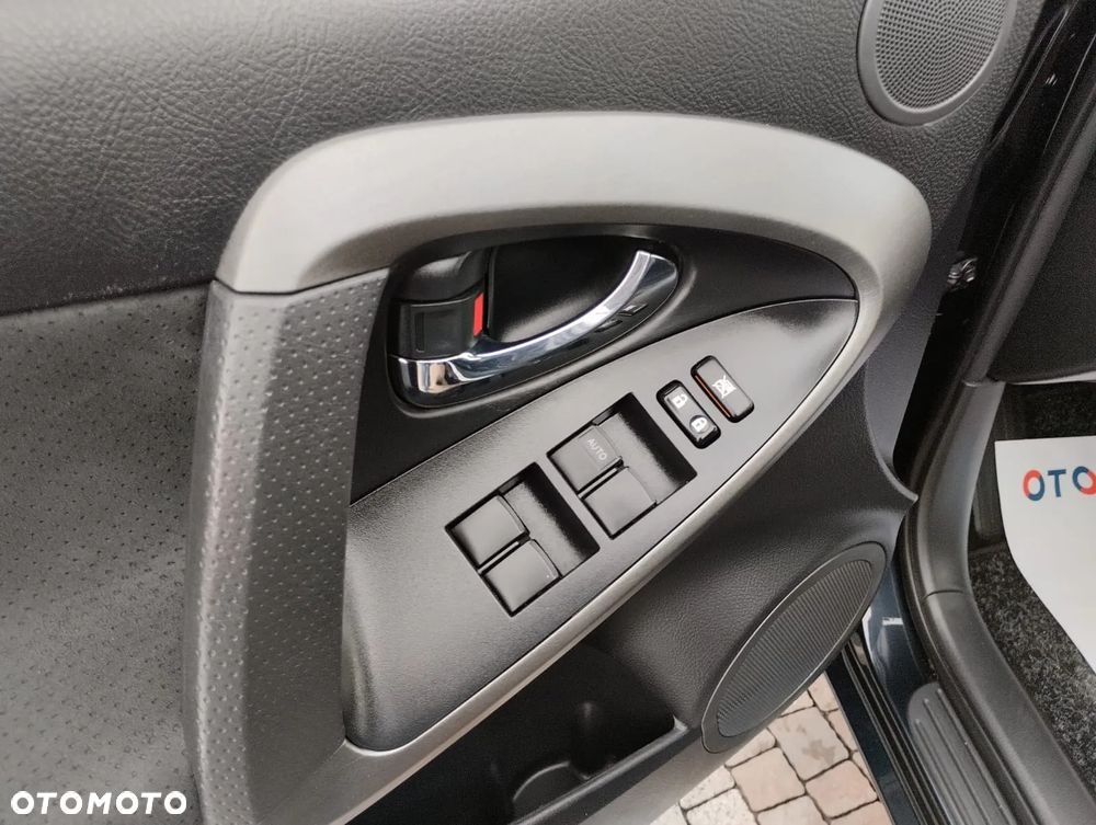 Toyota RAV4 2.0 4x4 Life - 16