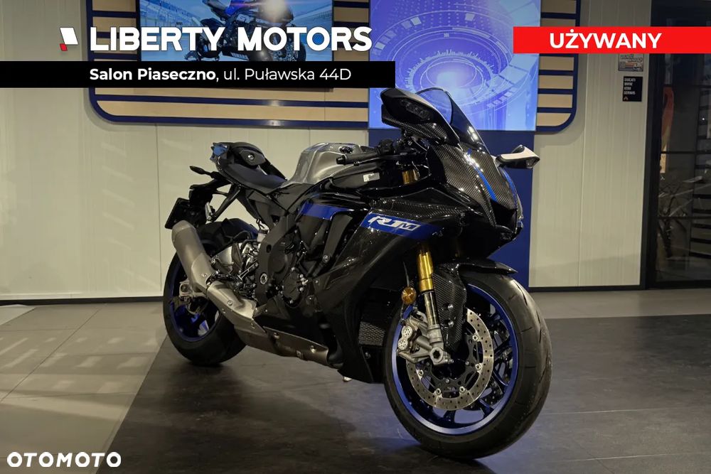 Yamaha R1 - 1