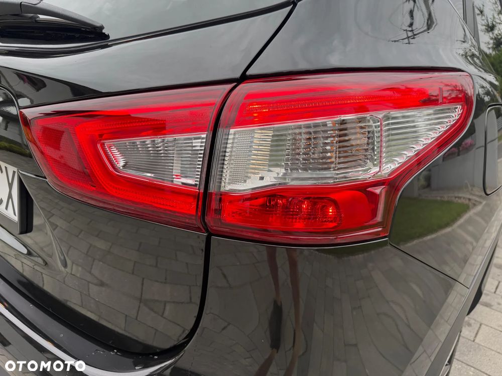 Nissan Qashqai 1.6 DCi Xtronic TEKNA - 10