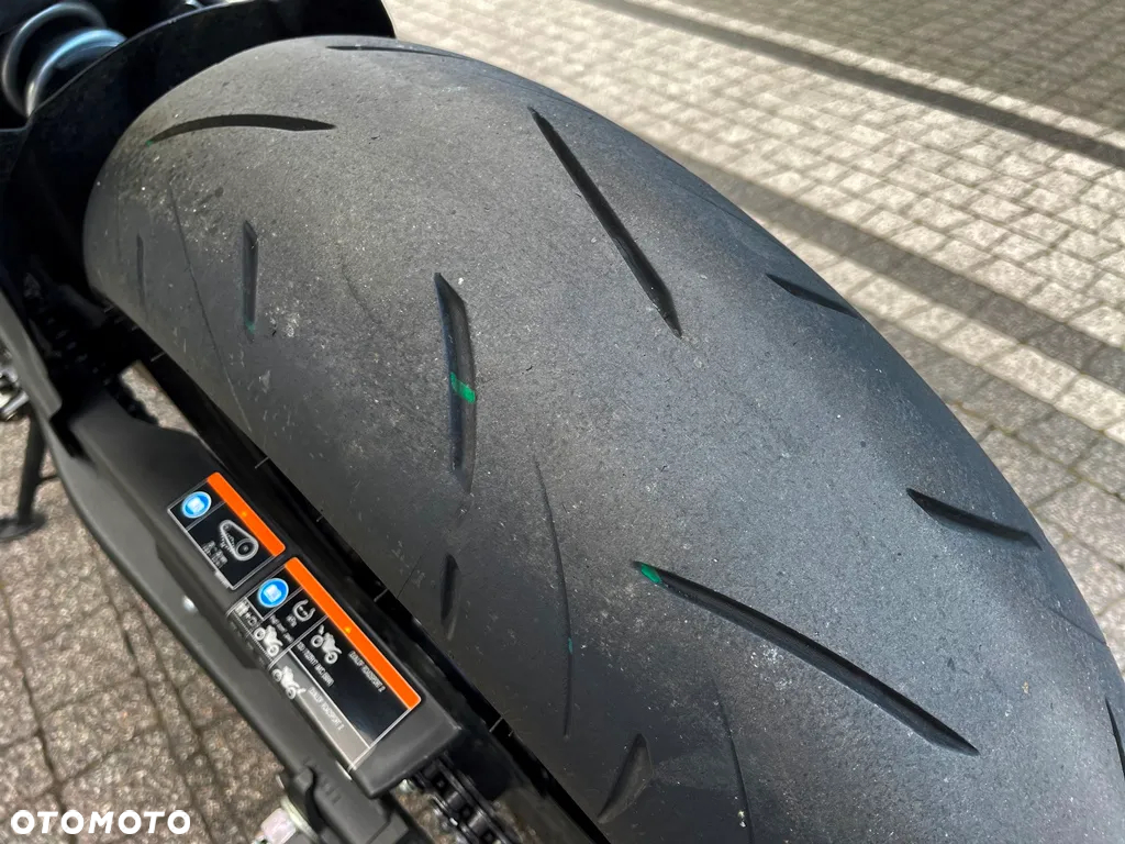 Kawasaki Ninja - 11