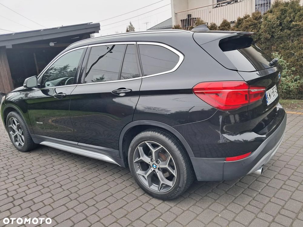 BMW X1 xDrive25i Sport Line sport - 17
