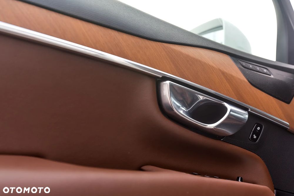 Volvo XC 90 B6 B AWD Ultimate Bright 7os - 25