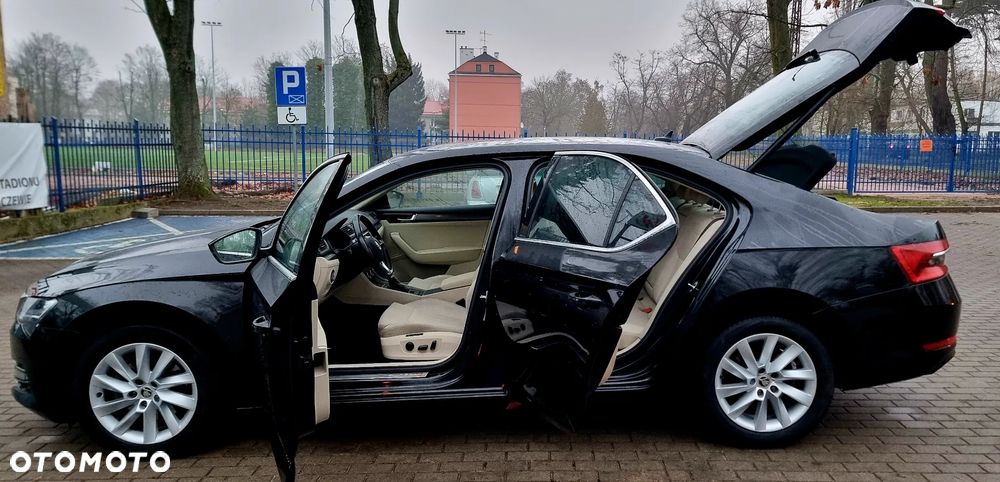 Skoda Superb 2.0 TSI Style DSG - 9