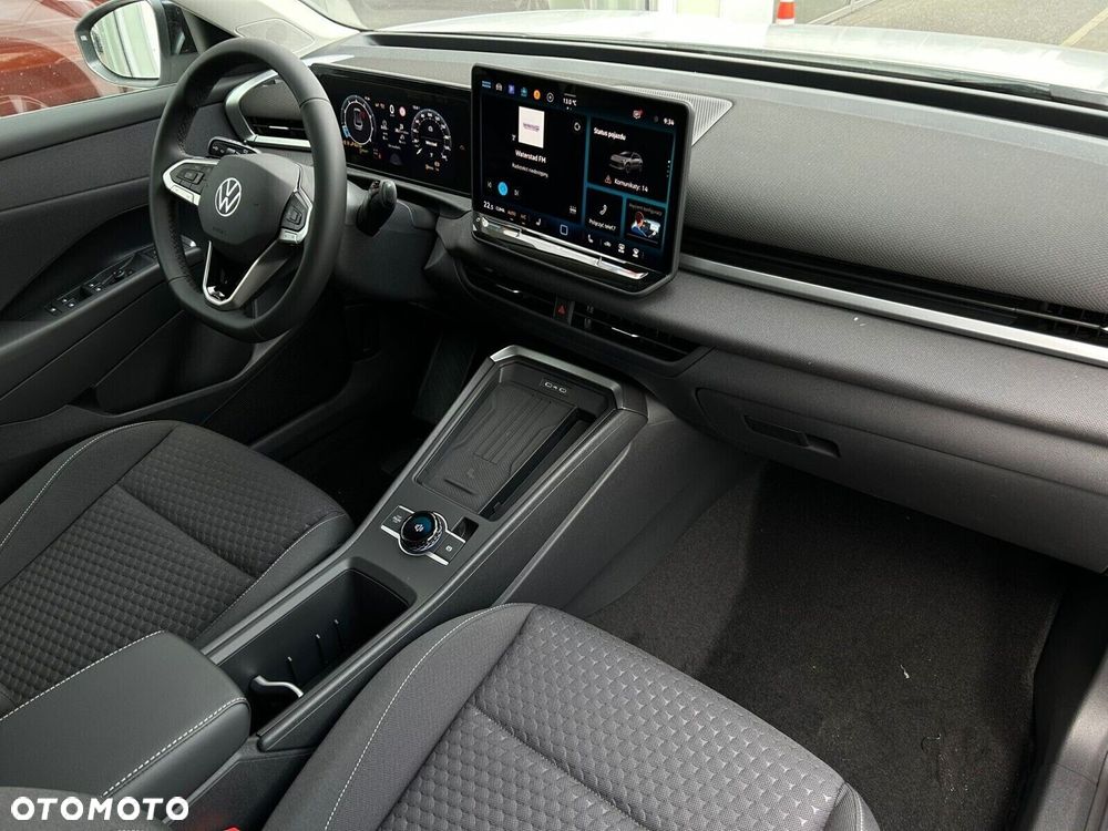 Volkswagen T-Roc - 13