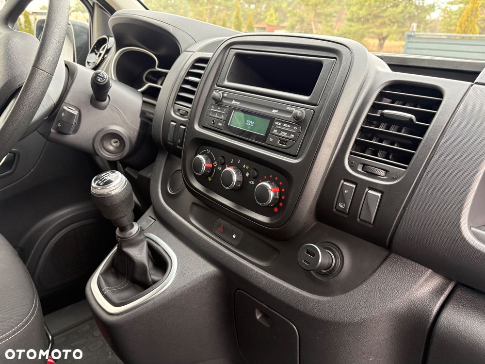 Renault Trafic - 15