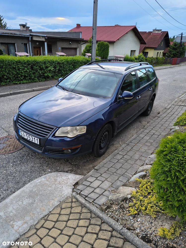 Volkswagen Passat - 2