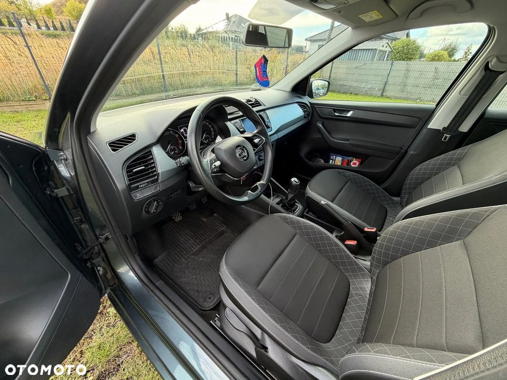 Skoda Fabia 1.0 TSI Style Color - 8