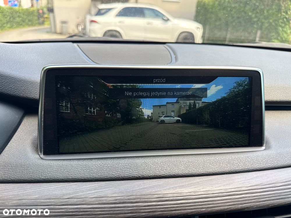 BMW X5 xDrive30d - 33