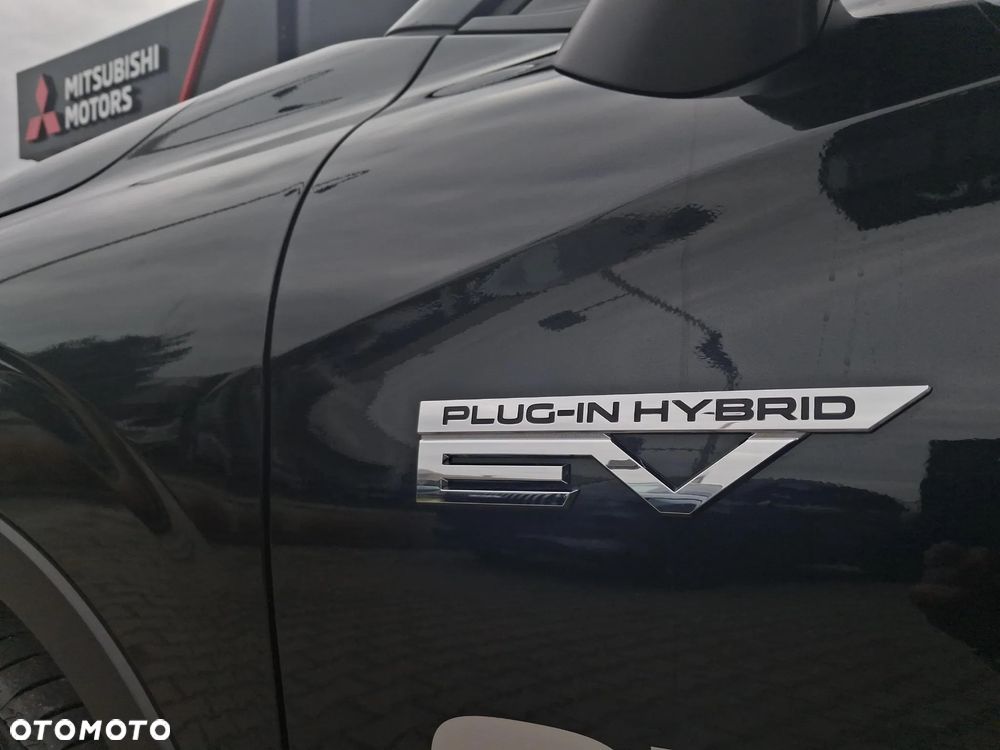 Mitsubishi Outlander PHEV Instyle Plus - 19