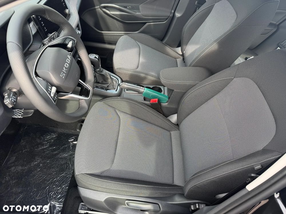 Skoda Fabia 1.0 TSI Drive DSG - 8