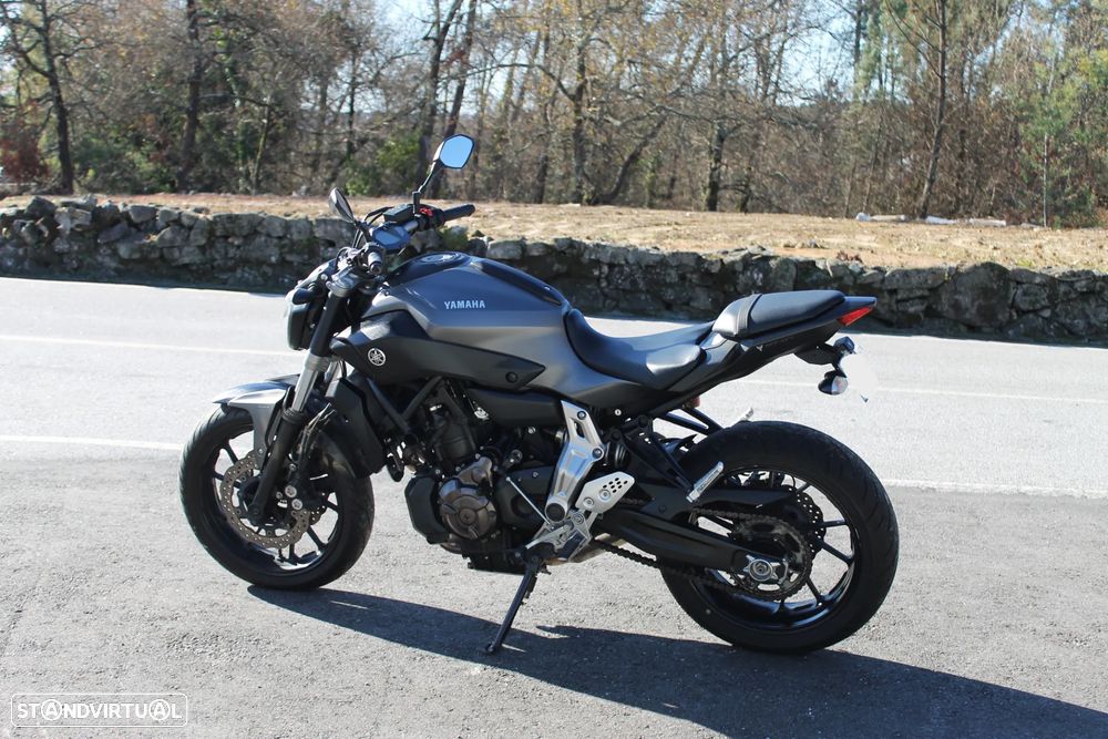 Yamaha MT-07 Abs - 15