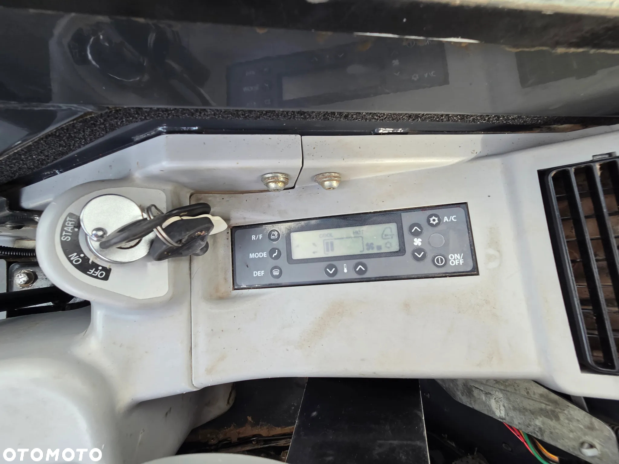 Hitachi ZX65usb - 15