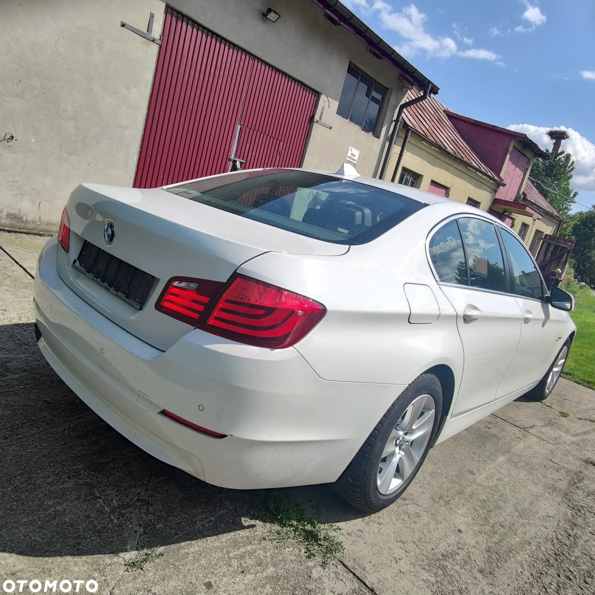 BMW Seria 5 520i GPF Luxury Line sport - 14