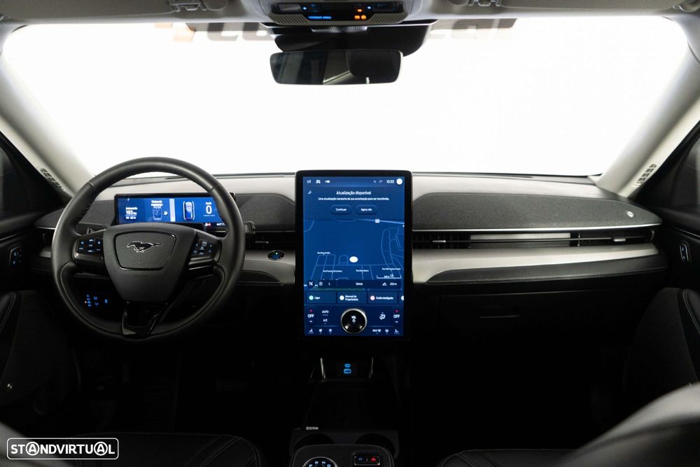 Ford Mustang Mach-E Standard - 23