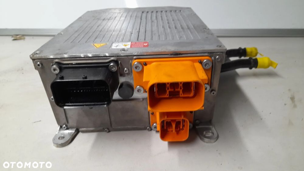 AUDI VW ŁADOWARKA STACJA ŁADOWANIA 5QE915681D - 2