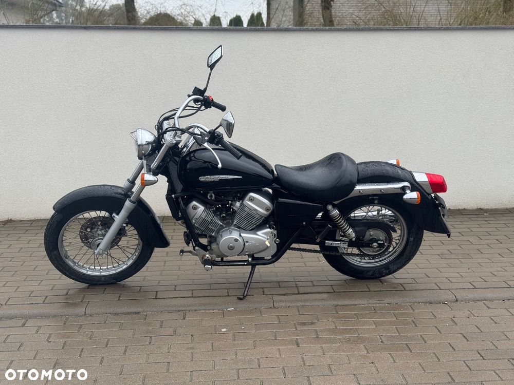 Honda Shadow - 1