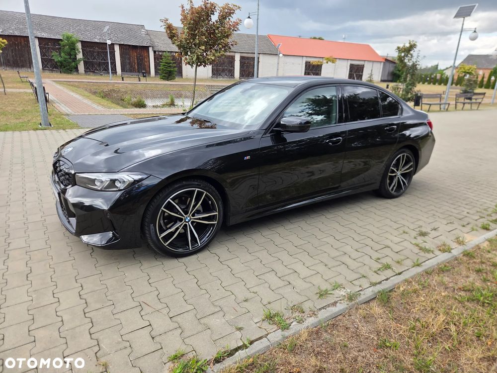 BMW Seria 3 320d xDrive mHEV M Sport sport - 4