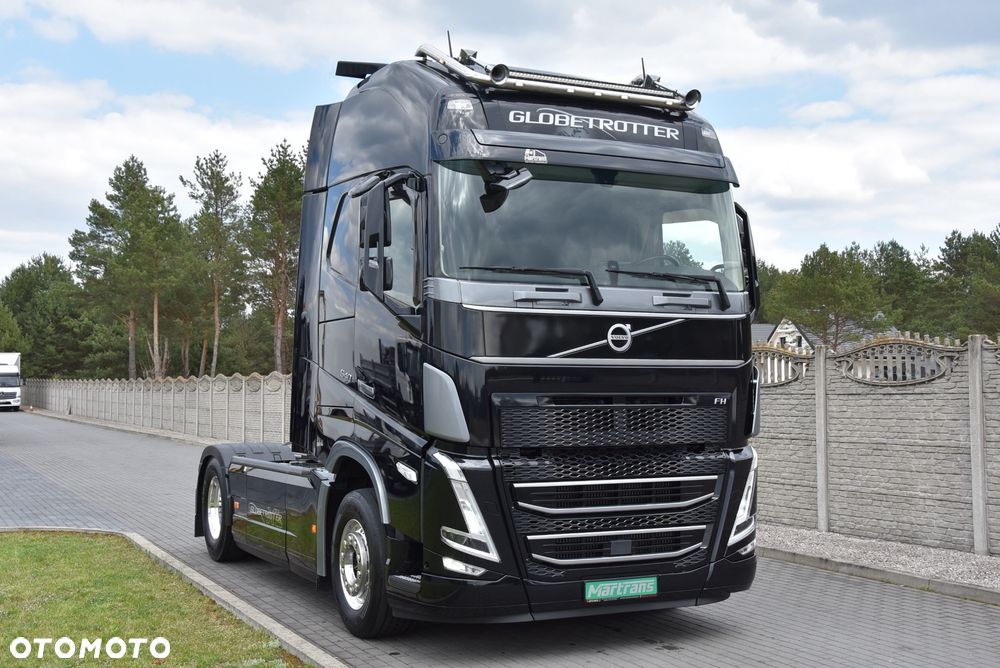 Volvo FH5 540 EURO6 / GLOBETROTTER XL / FULL-LED / KLIMA POSTOJOWA / NAWIGACJA / KAMERY / ALU FELGI / SKÓRY / CAŁY NA PODUSZKACH / TV / FULL OPCJA / STAN IDEALNY ! ! ! - 2