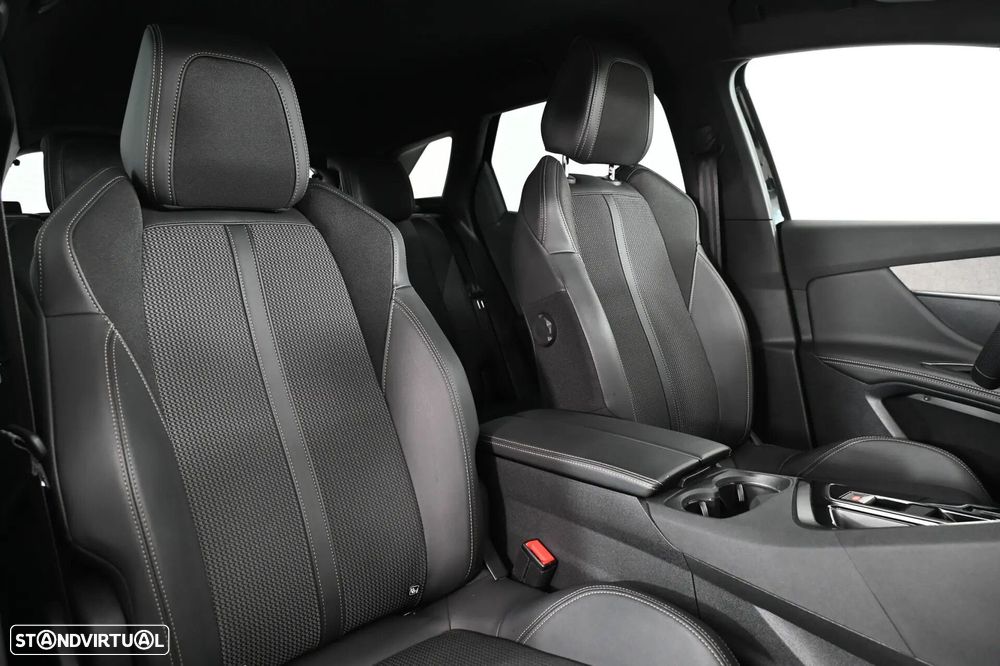 Peugeot 3008 1.6 Hybrid GT Pack e-EAT8 - 16