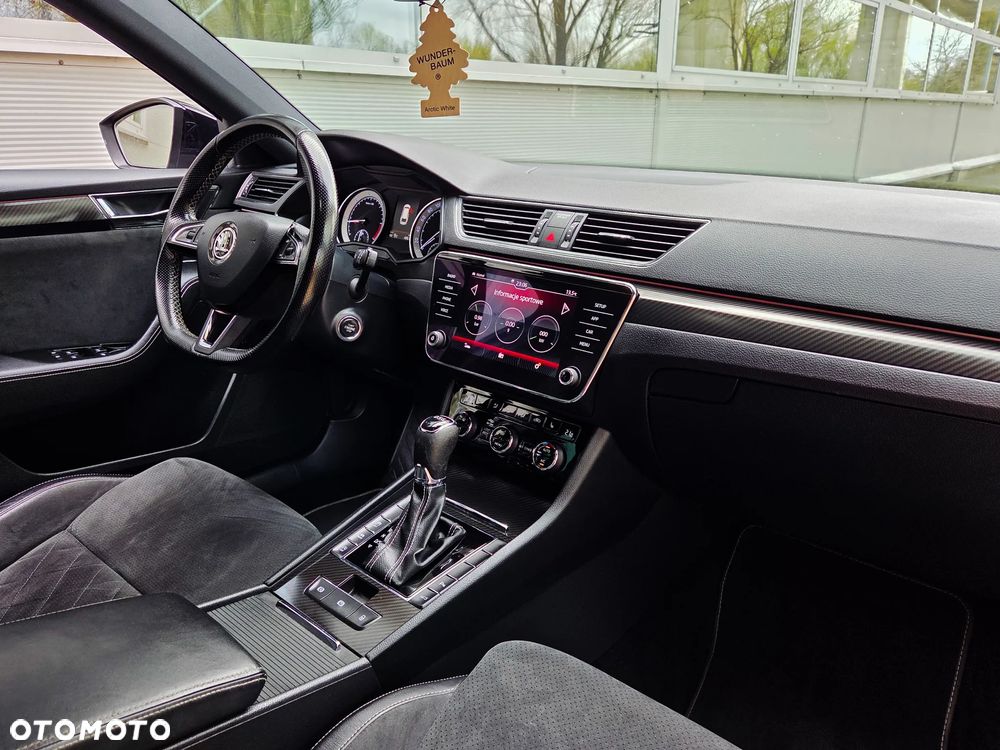 Skoda Superb 2.0 TDI SCR Sportline DSG - 22