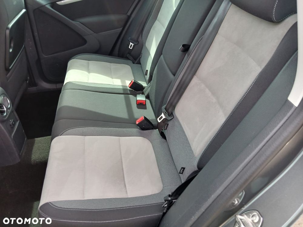 Volkswagen Tiguan - 24