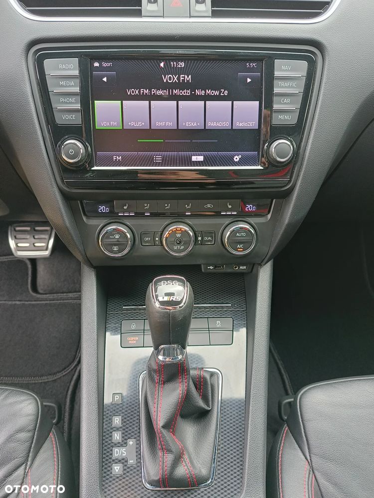 Skoda Octavia 2.0 TDI DSG RS - 19