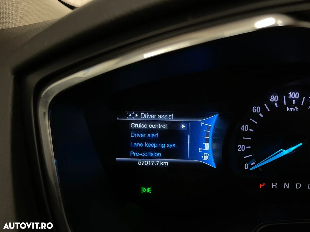 Ford Mondeo 2.0 HEV Titanium - 27