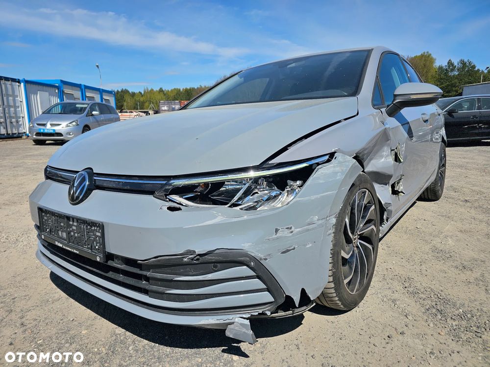 Volkswagen Golf - 2