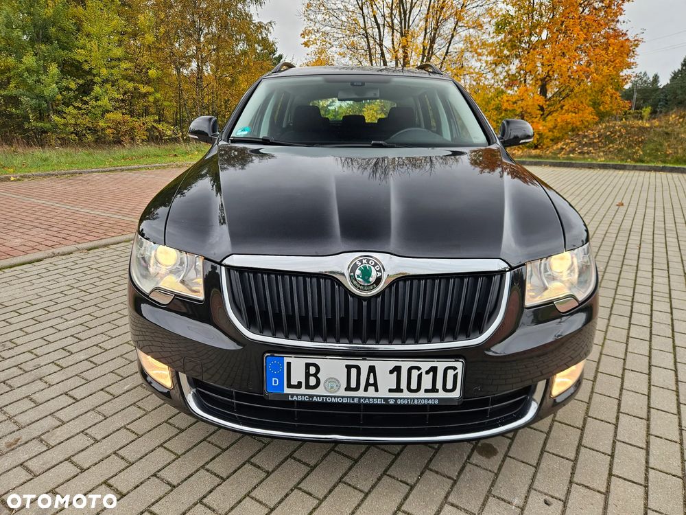 Skoda Superb 2.0 TDI DSG Exclusive - 2