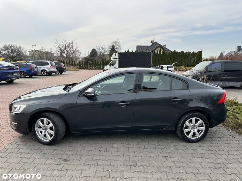 Volvo S60 D3 Geartronic Kinetic - 2