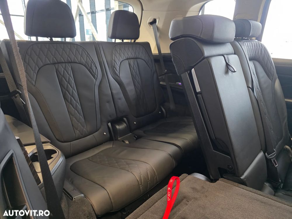 BMW X7 xDrive40i - 15