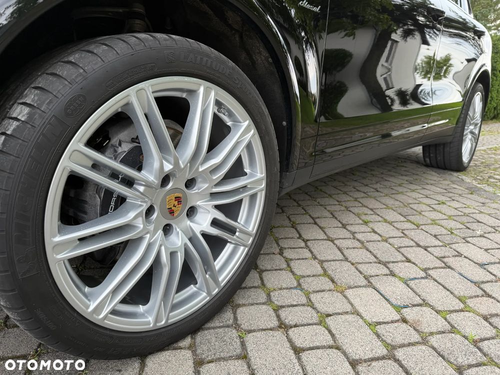 Porsche Cayenne - 13