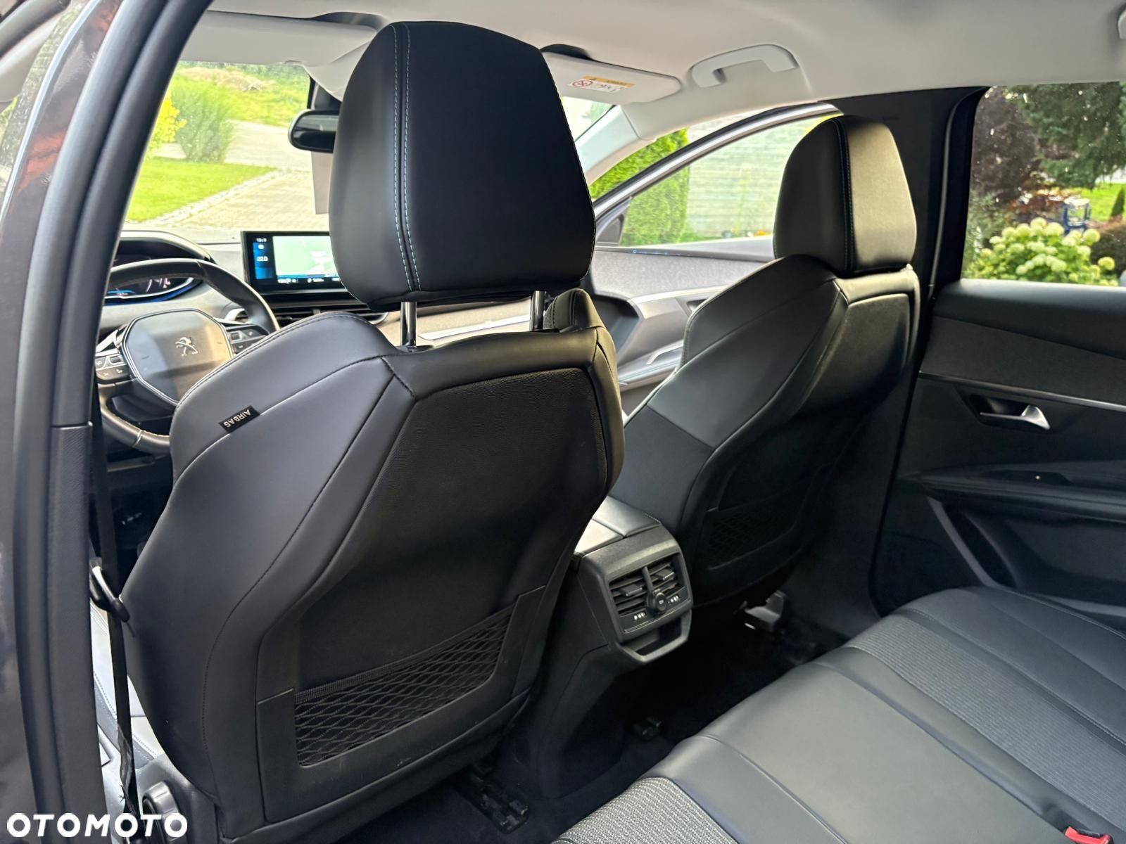 Peugeot 3008 1.2 PureTech Allure S&S - 23