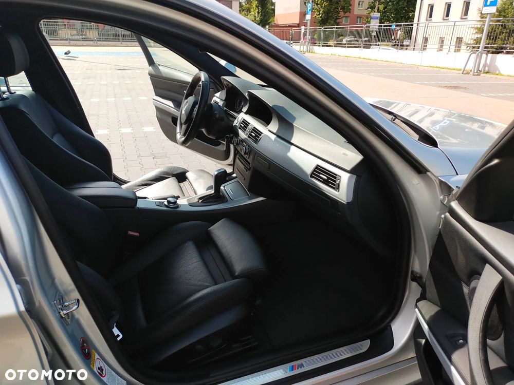 BMW Seria 3 325i xDrive - 11