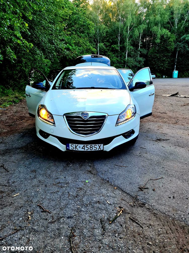 Lancia Delta 1.4 T-Jet Silver - 1