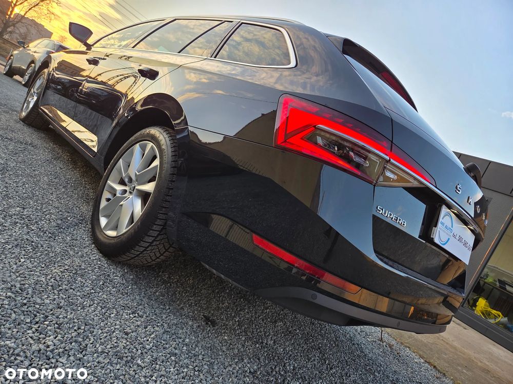 Skoda Superb 1.5 TSI Ambition DSG - 9