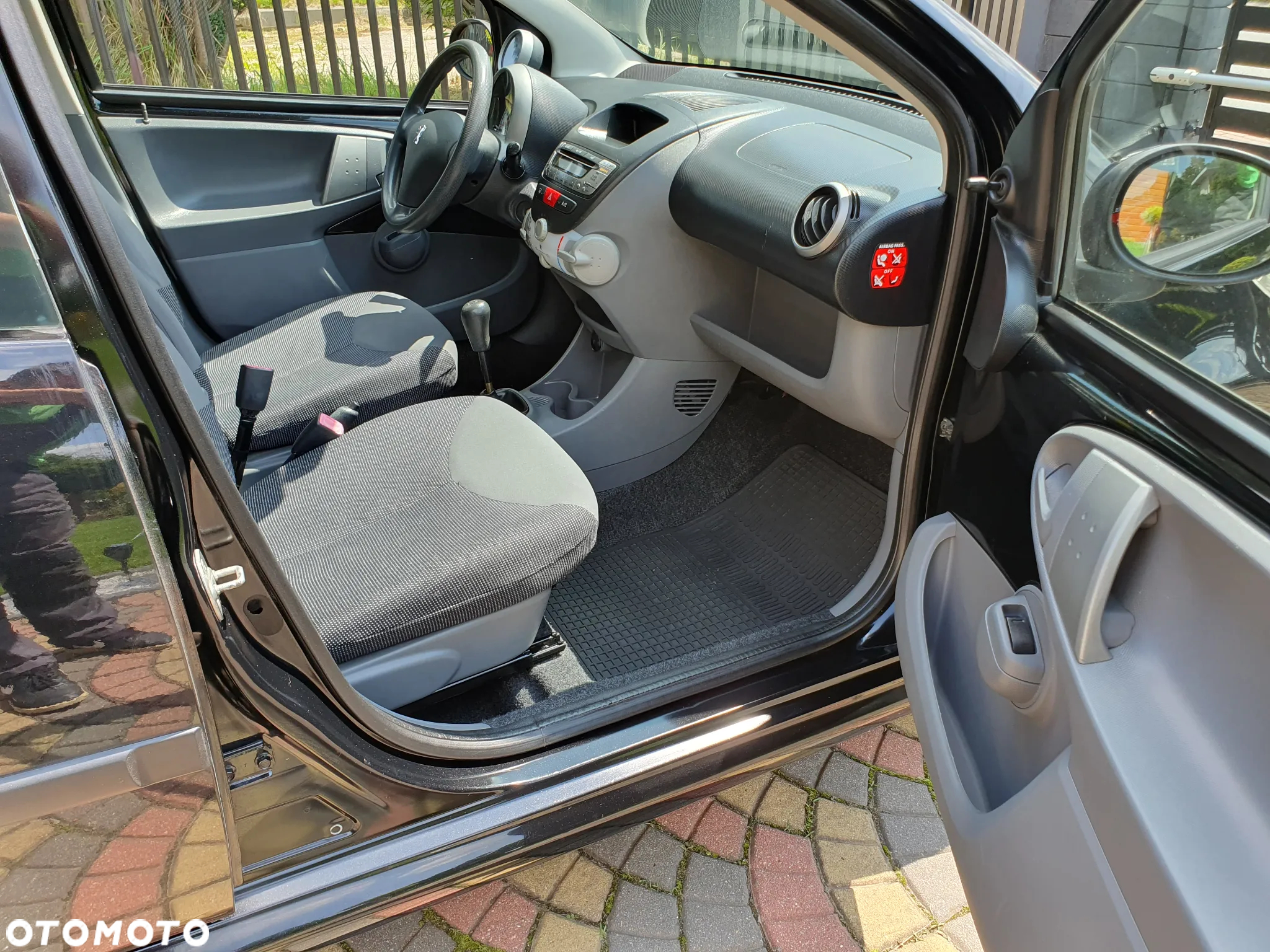 Peugeot 107 1.0 Active - 15