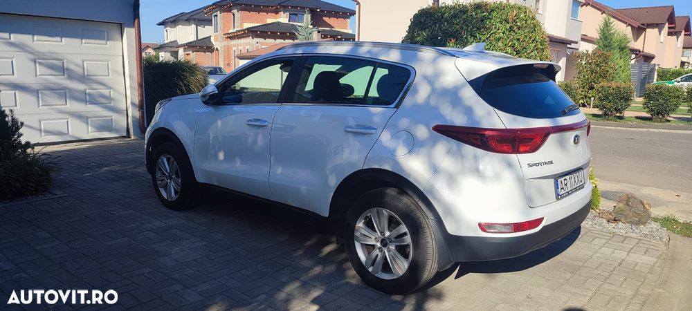Kia Sportage 1.6 GDI 6MT 4x2 Style - 3