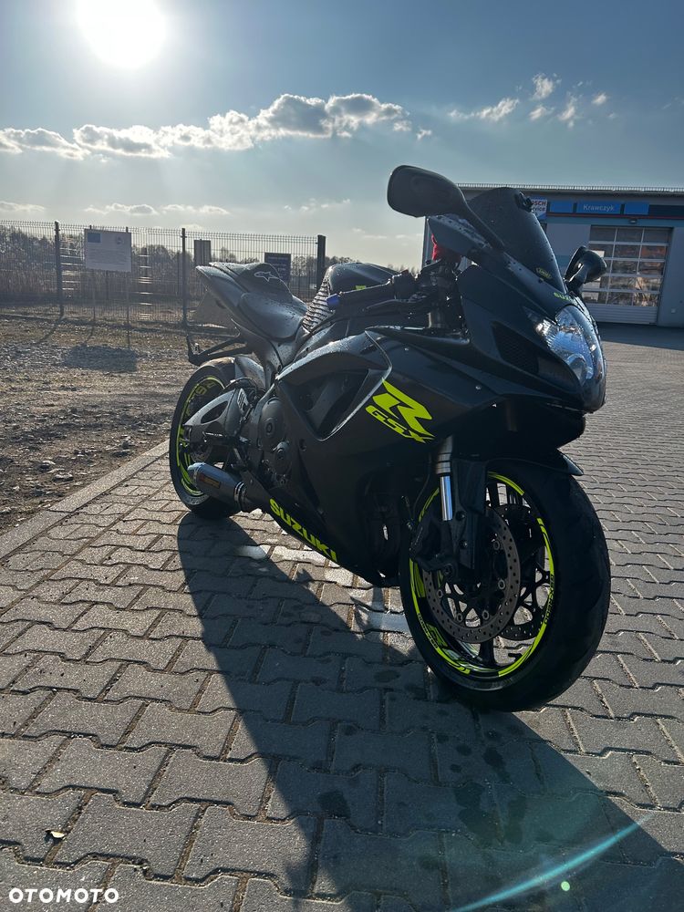 Suzuki GSX-R - 4