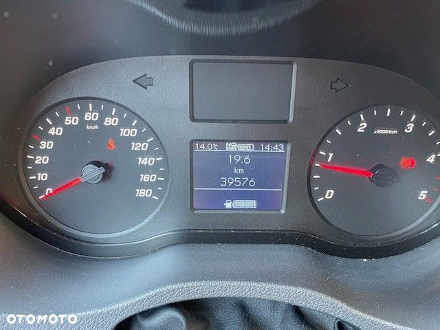 Mercedes-Benz Sprinter - 4
