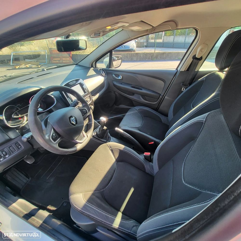 Renault Clio Sport Tourer (Energy) dCi 90 Bose Edition - 18