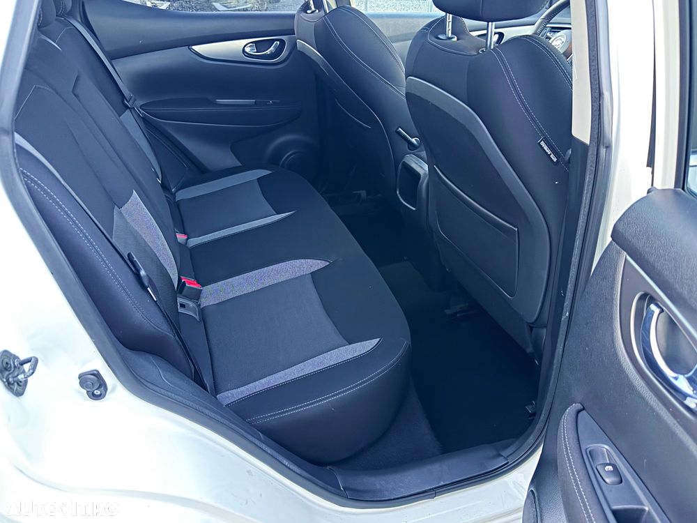 Nissan Qashqai - 22