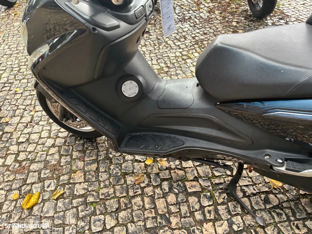 Sym GTS 300 EVO - 10